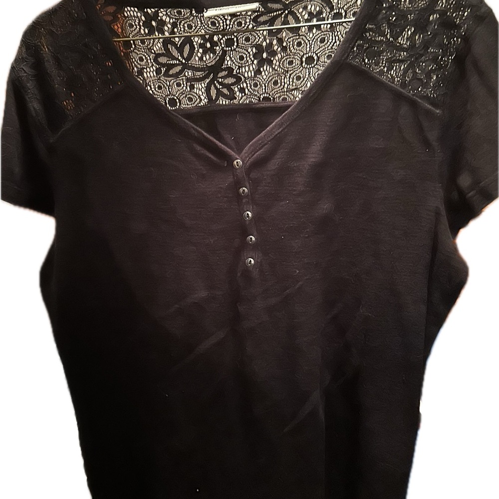 Elegant Black Lace Women’s Top